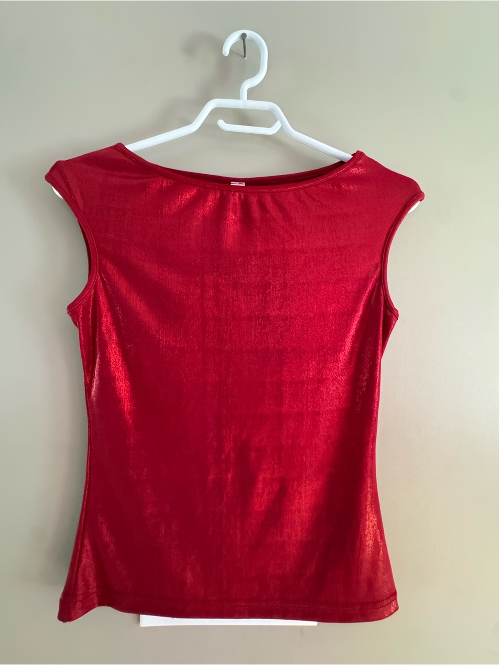 Suzy Shier Shimmery Red Sleeveless Tank Top Christmas Holidays